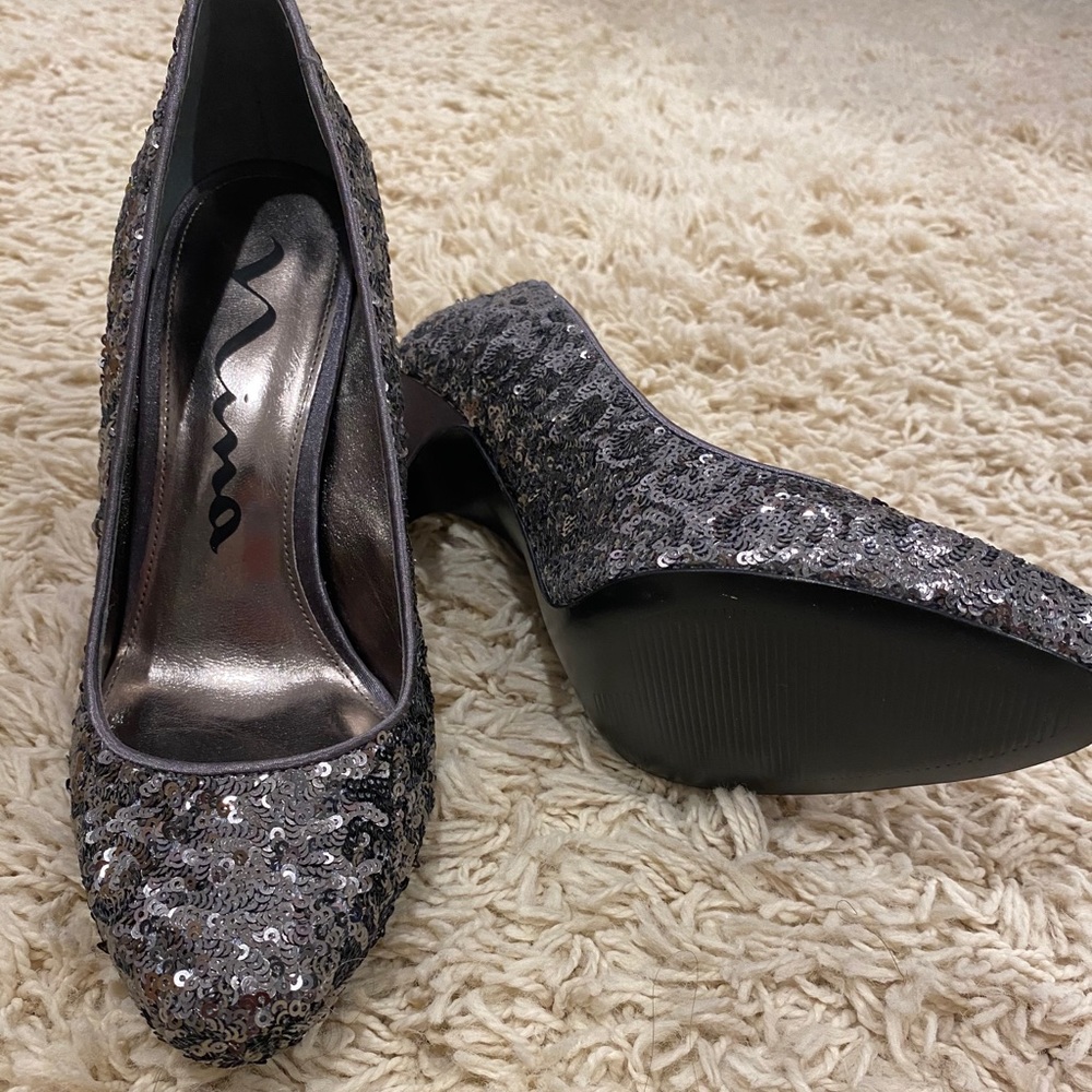 Nina Gray Sparkly Pumps